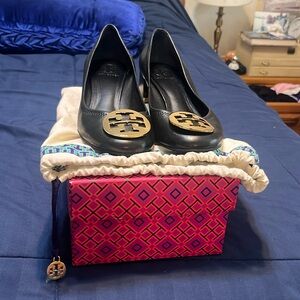 Tory Burch Basic Amy Pump